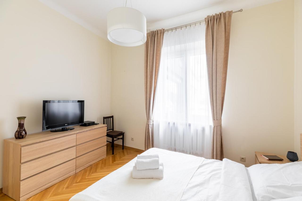 P&O Serviced Apartments Plac Konstytucji Warschau Exterior foto