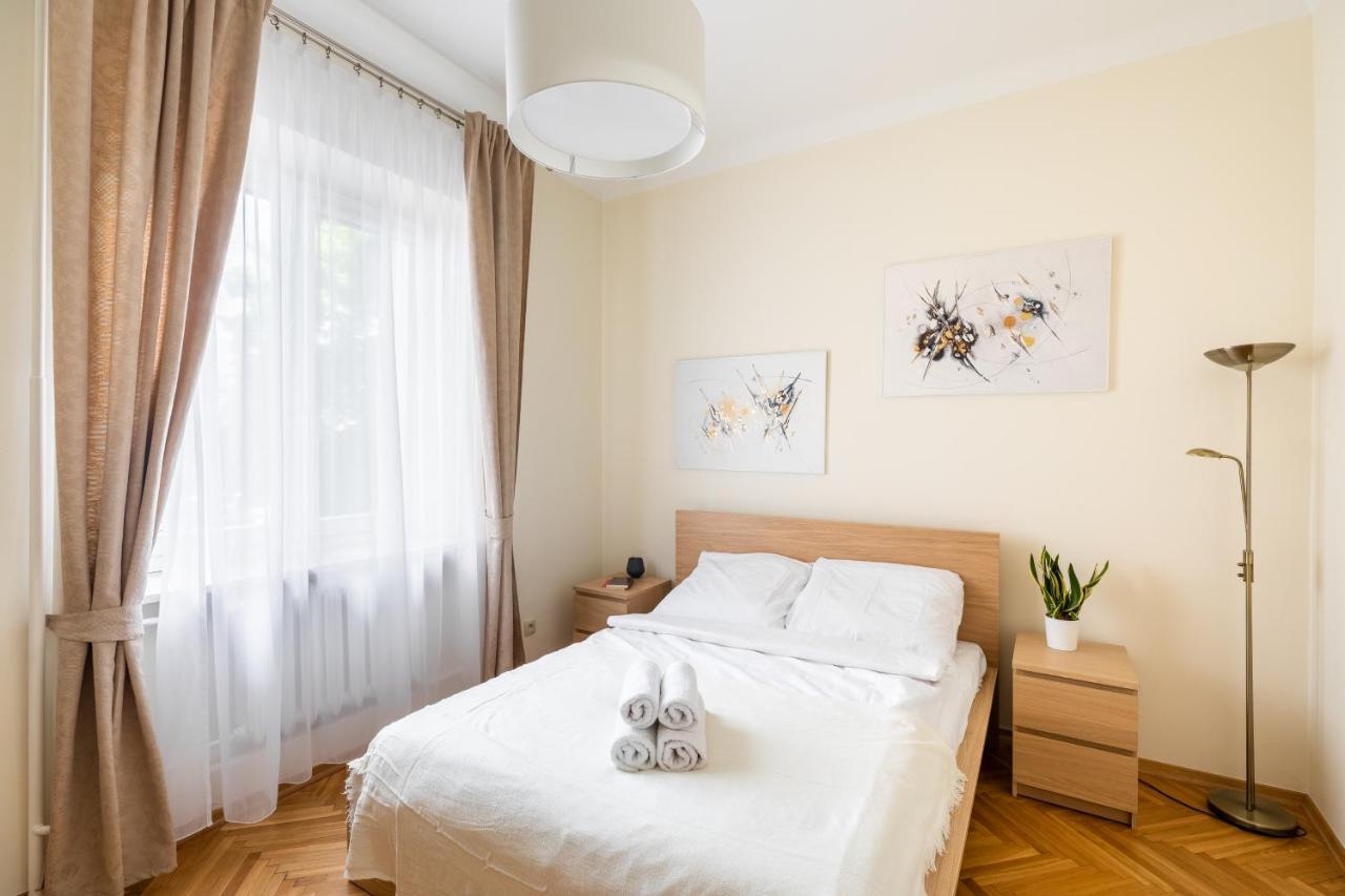 P&O Serviced Apartments Plac Konstytucji Warschau Exterior foto