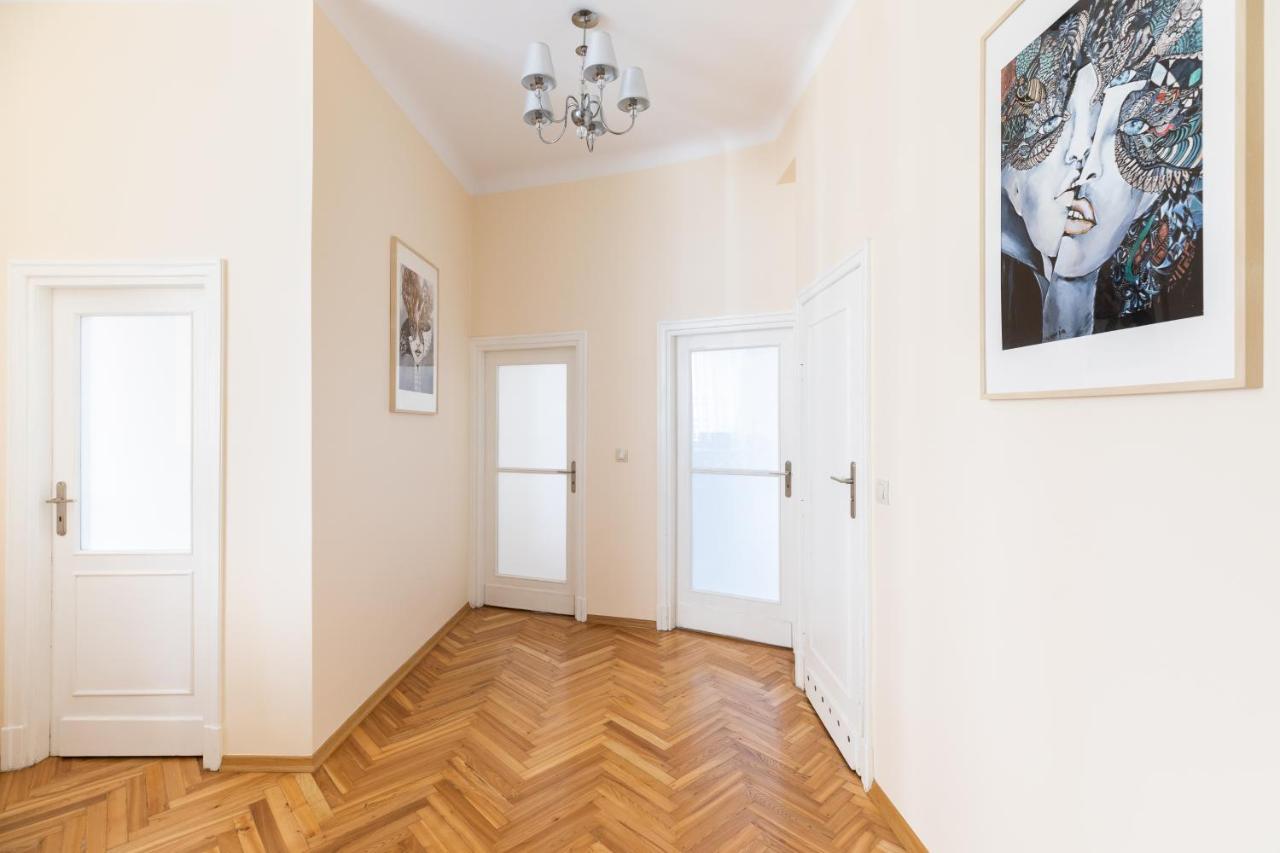 P&O Serviced Apartments Plac Konstytucji Warschau Exterior foto